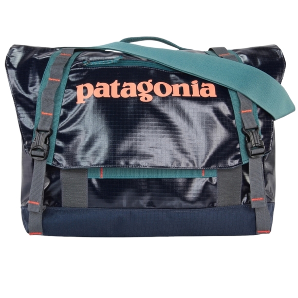Patagonia Bags Patagonia Black Hole Messenger Laptop Bag 2l 49326 Mini Navy Peach Teal Smdb